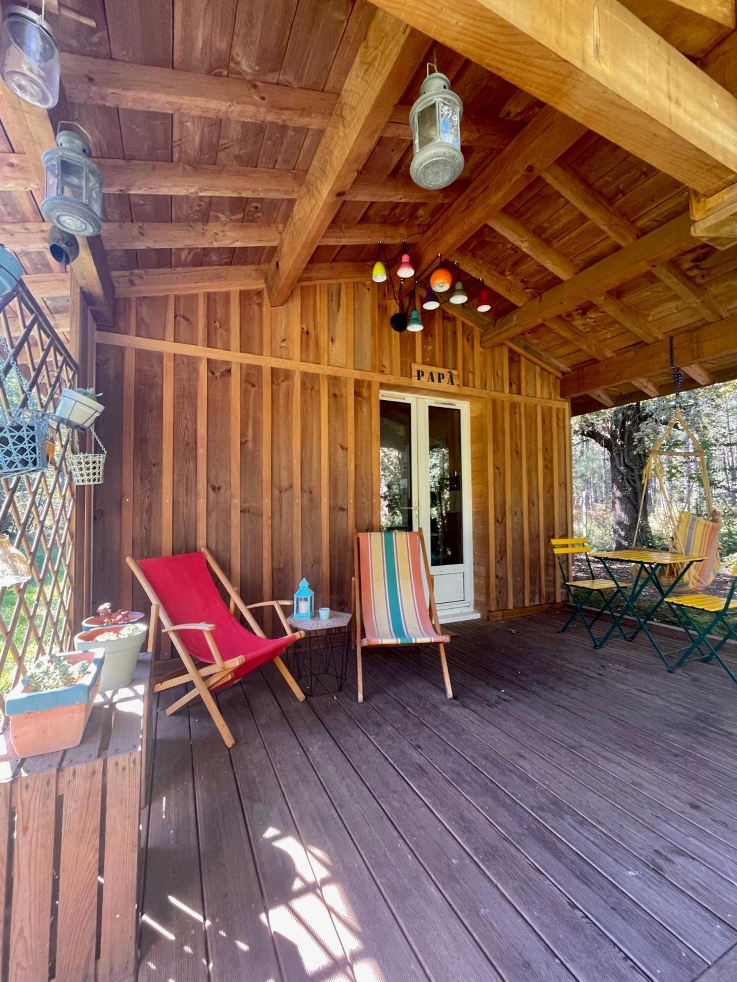 Cabane Au Milieu Des Pins - Domaine Temali Labouheyre Extérieur photo